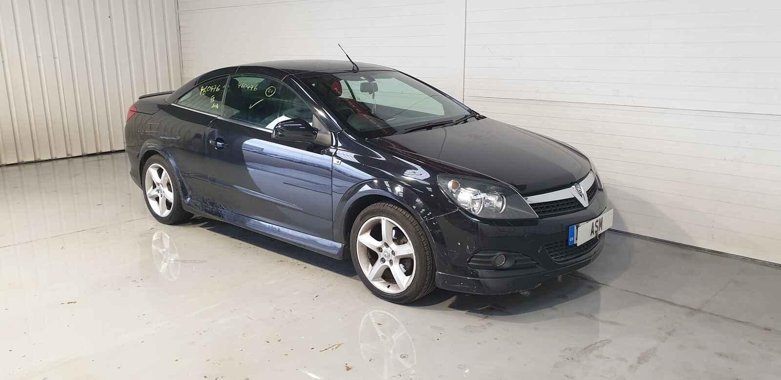 Image for a Vauxhall Astra 2010 2 Door Convertible Breaking