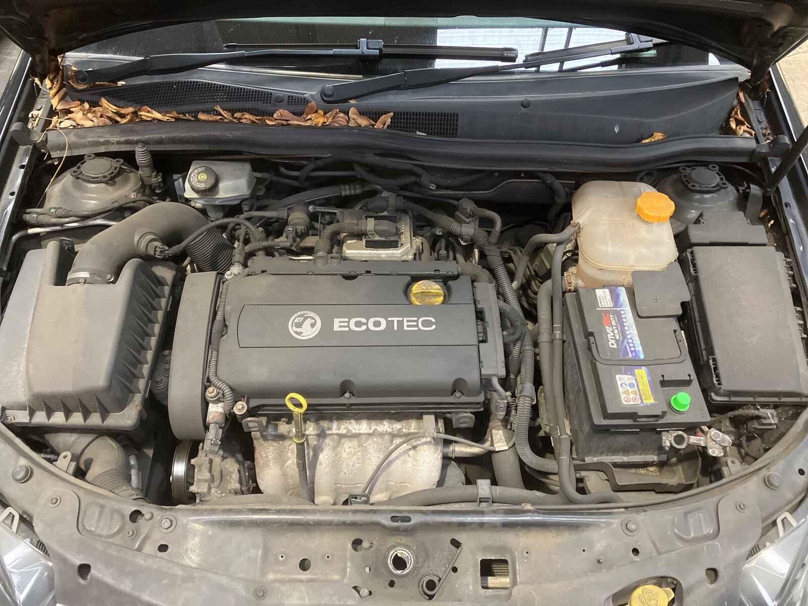 Vauxhall Astra 2010 2 Door Convertible Breaking View Auto part Vauxhall Astra 2010 2 Door Convertible Breaking