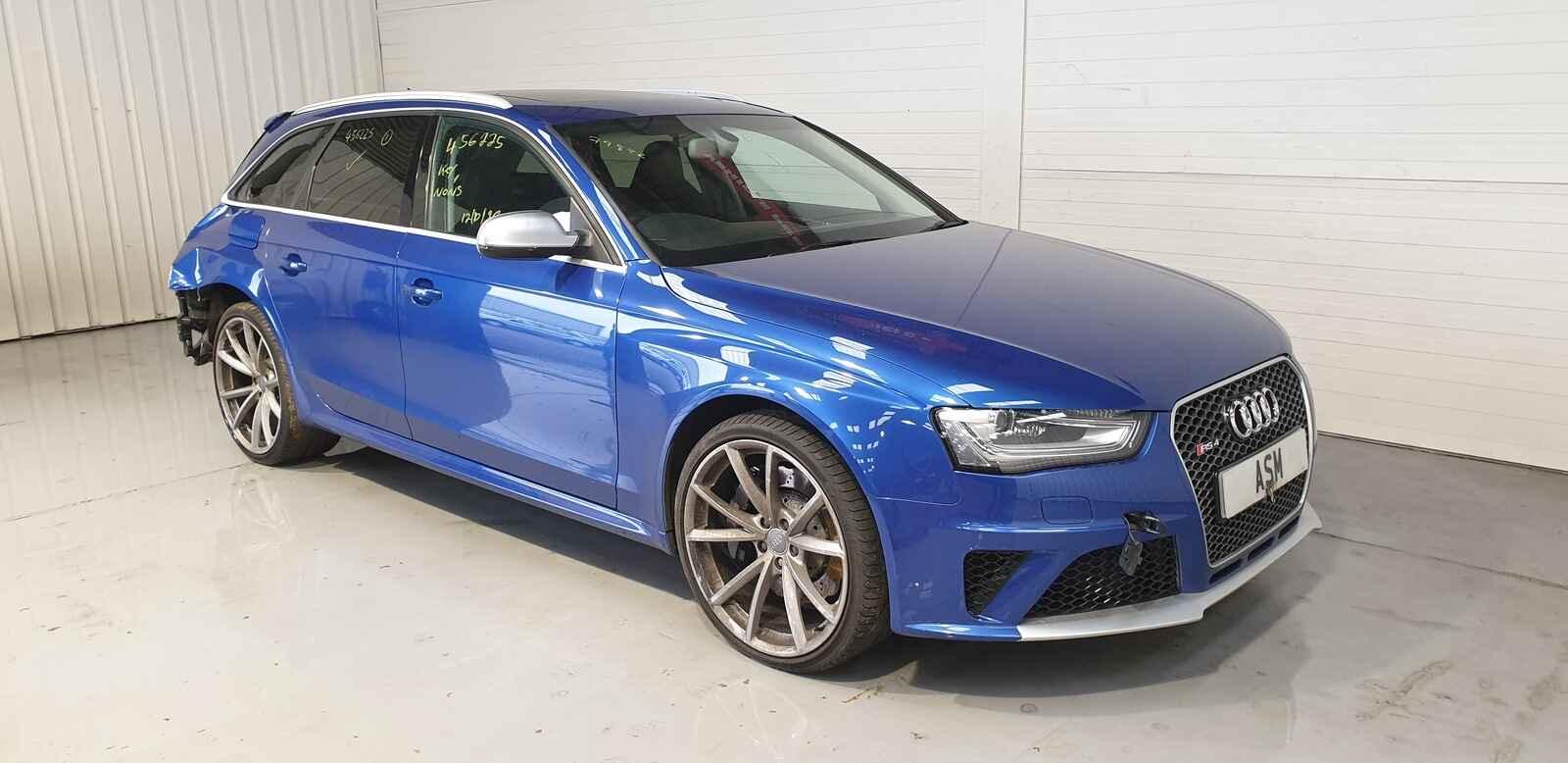 Image for a Audi A4 2014 5 Door Estate Breaking