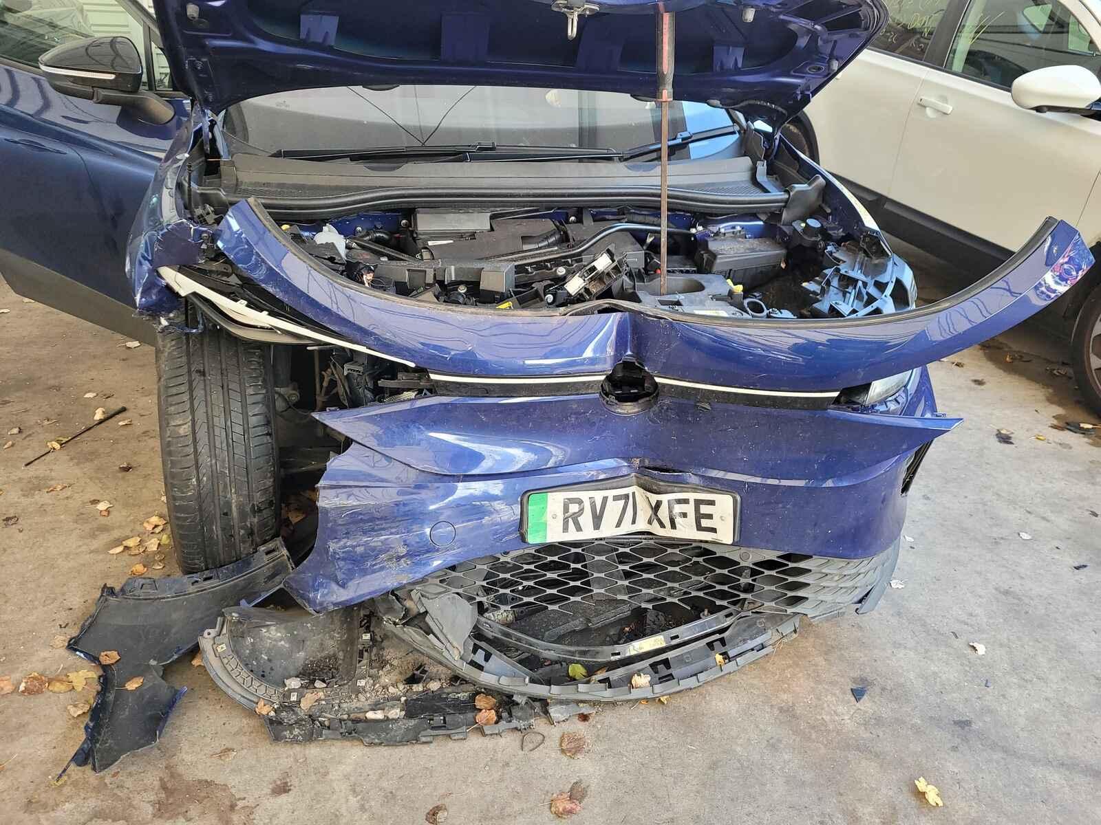 Volkswagen Id.4 2021 5 Door Estate Breaking View Auto part Volkswagen Id.4 2021 5 Door Estate Breaking