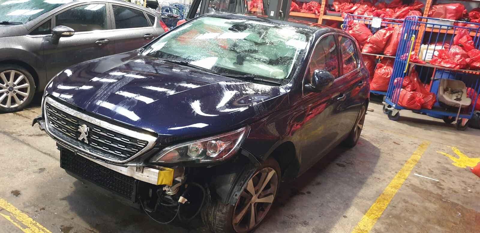 View Auto part Peugeot 308 2020 5 Door Hatchback Breaking