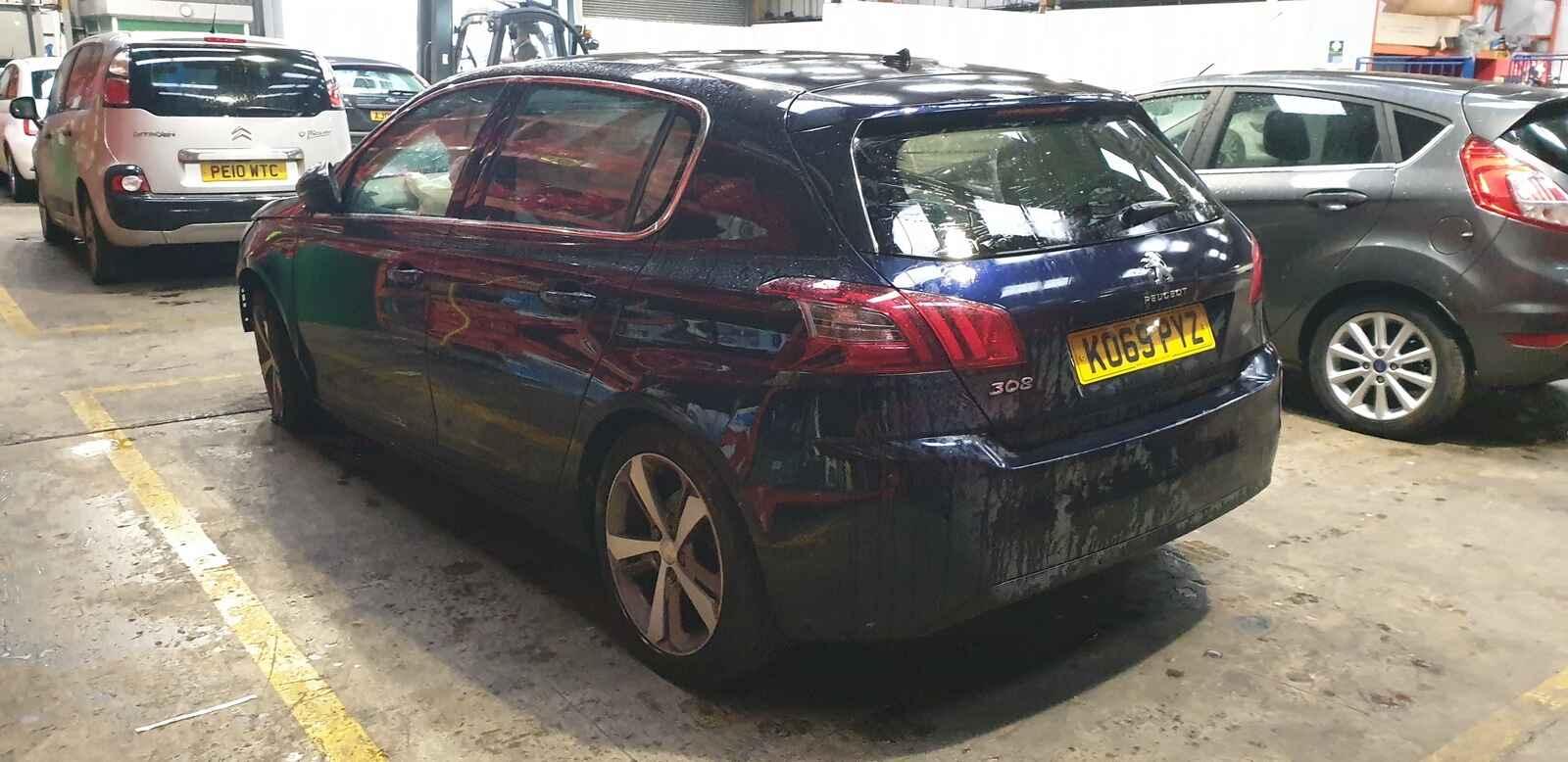 View Auto part Peugeot 308 2020 5 Door Hatchback Breaking