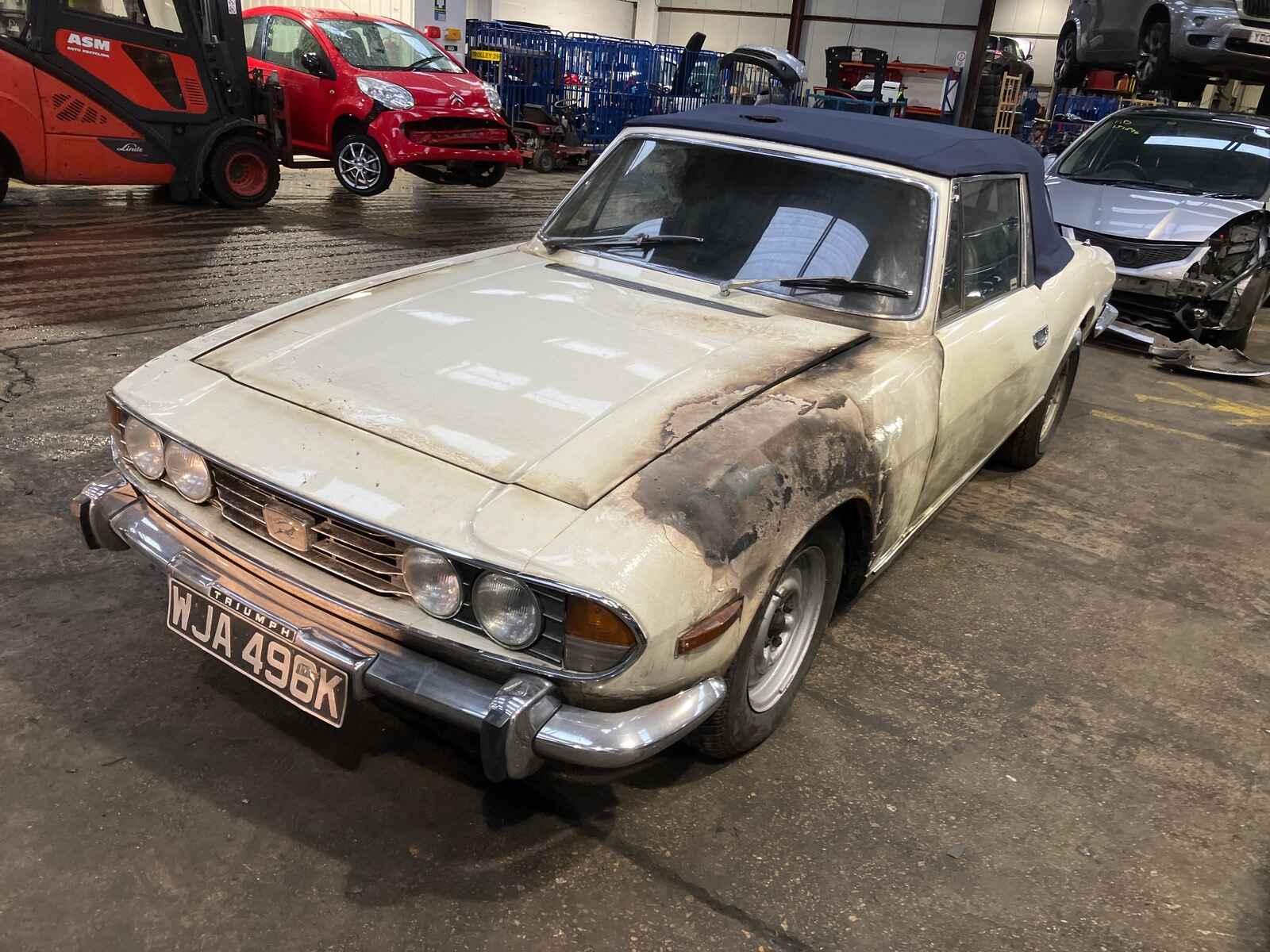 Triumph Stag 1970 2 Door Convertible Breaking View Auto part Triumph Stag 1970 2 Door Convertible Breaking