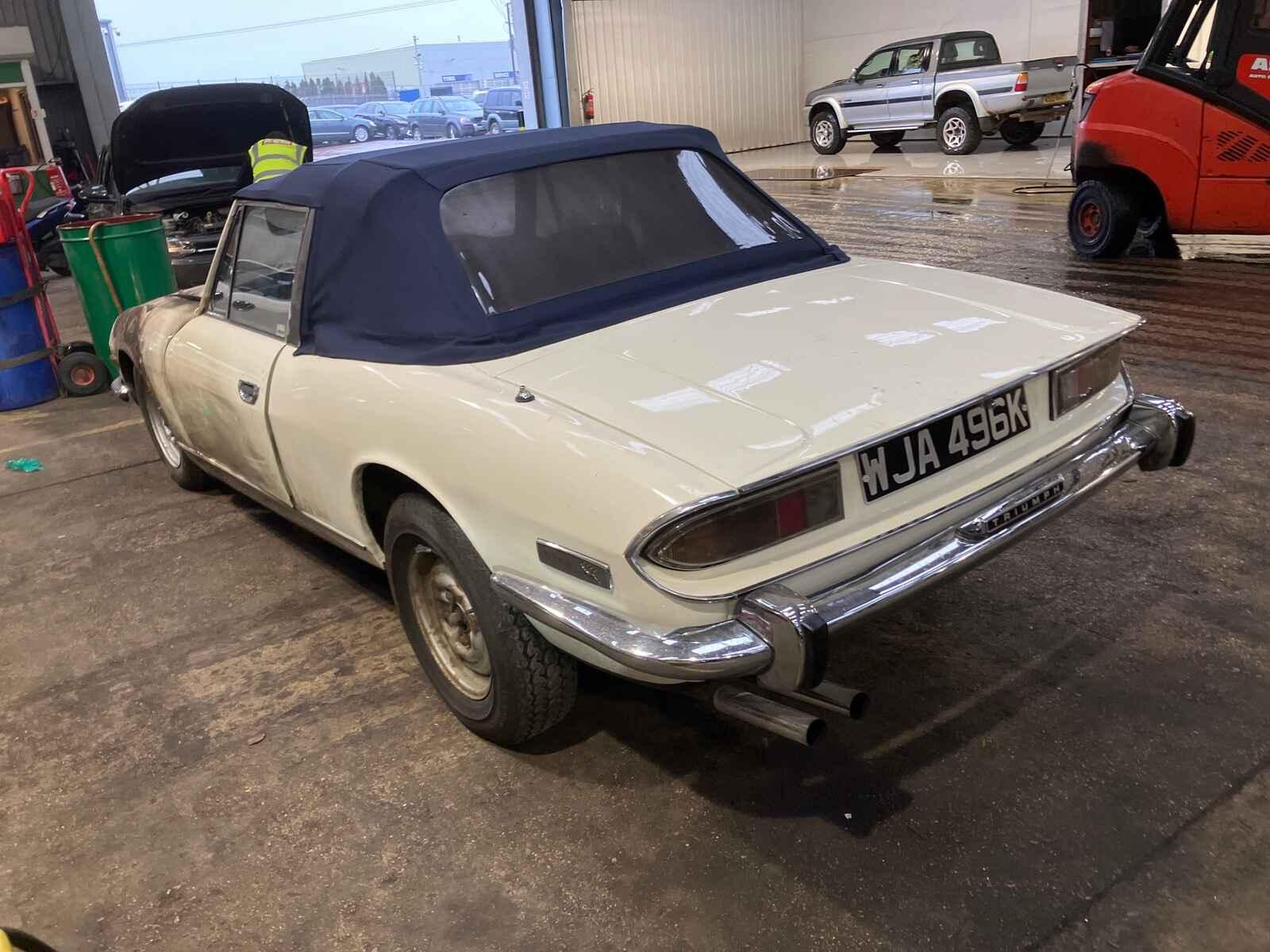 Triumph Stag 1970 2 Door Convertible Breaking View Auto part Triumph Stag 1970 2 Door Convertible Breaking
