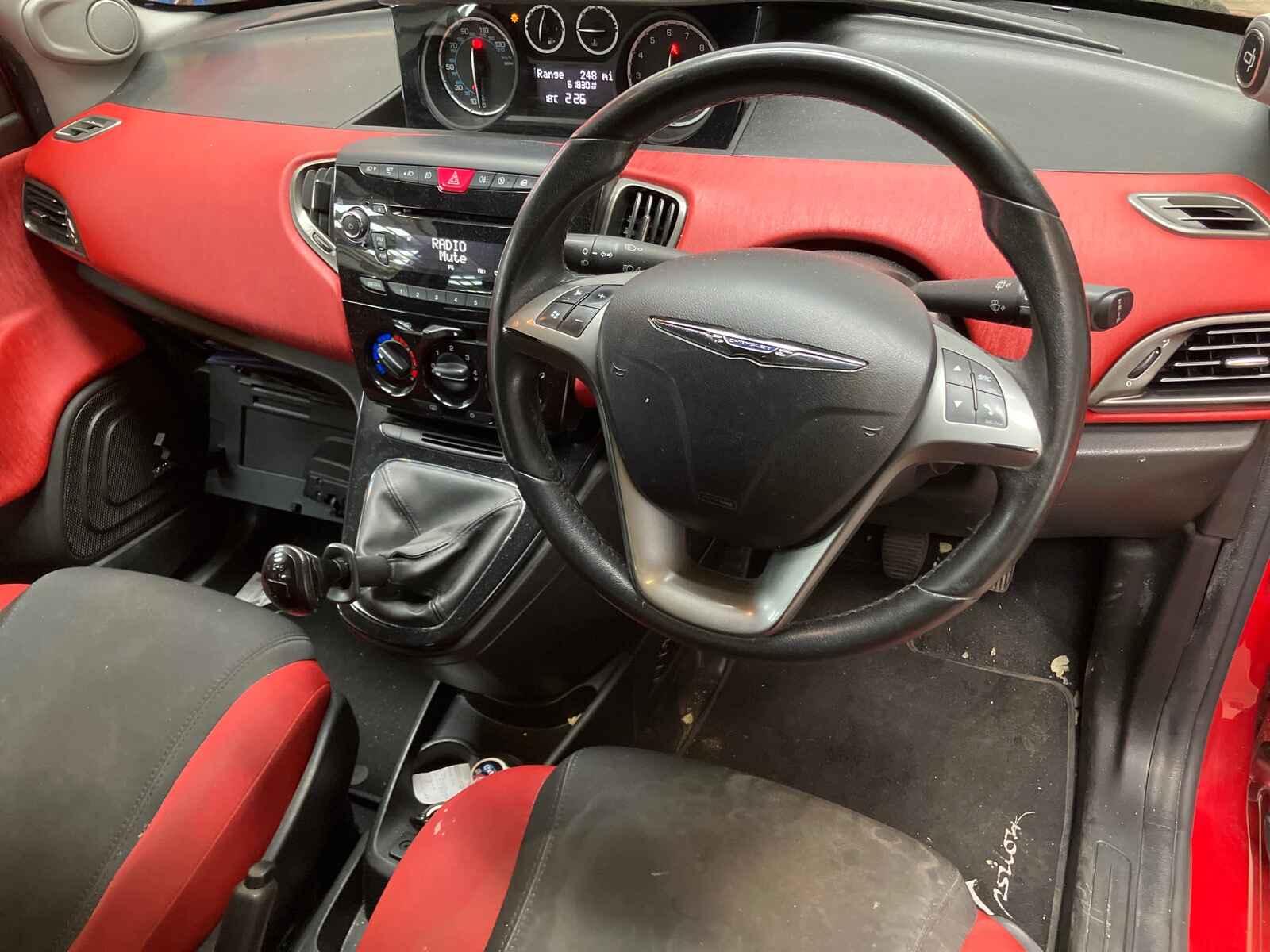 Chrysler Ypsilon 2014 5 Door Hatchback Breaking