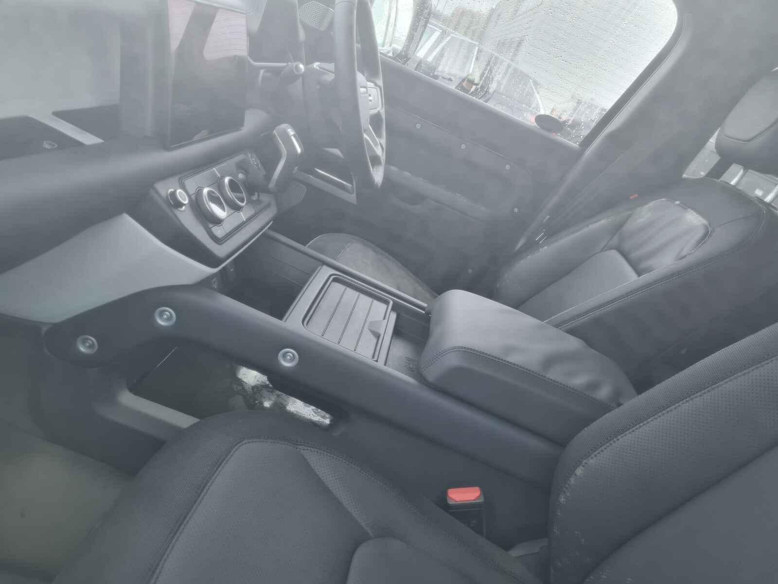 View Auto part Land Rover Defender 2024 5 Door Estate Breaking