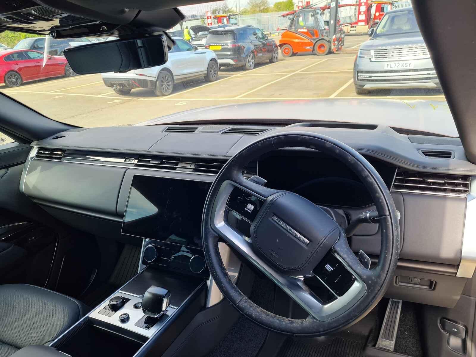 View Auto part Land Rover Range Rover 2023 5 Door Estate Breaking