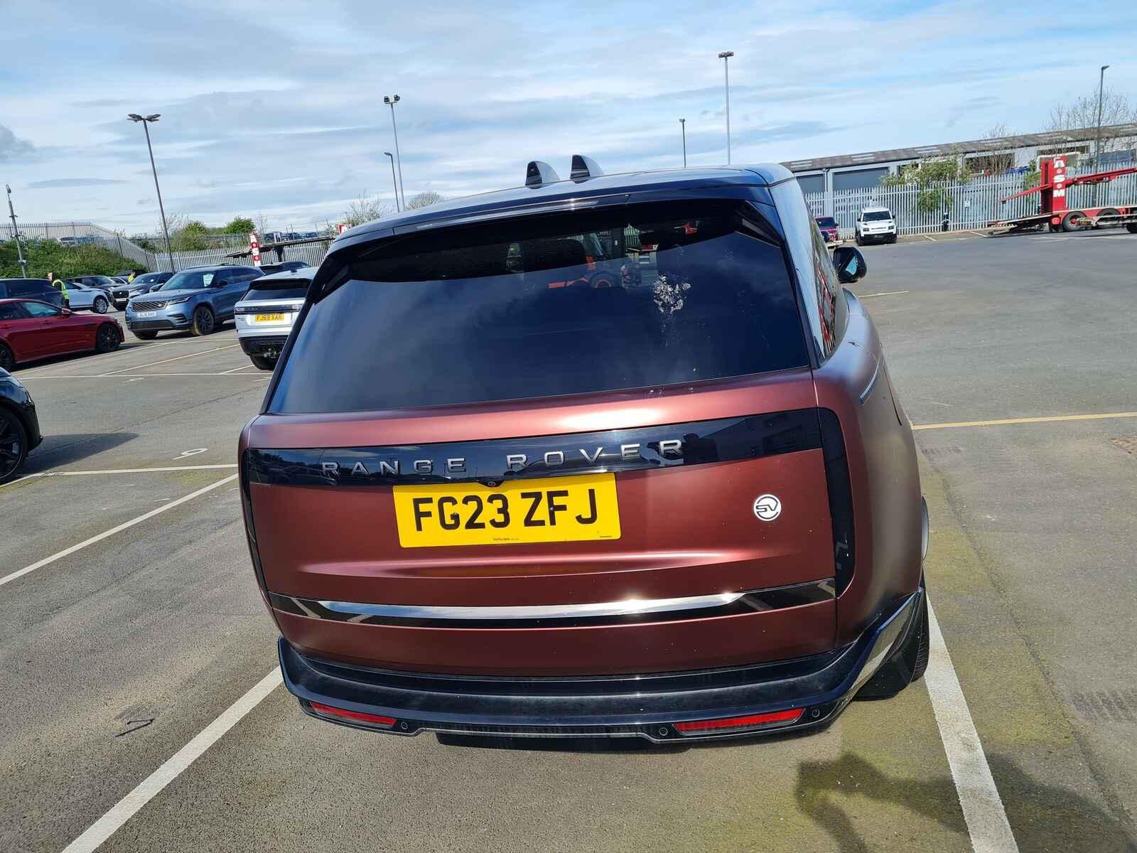 Land Rover Range Rover 2023 5 Door Estate Breaking 