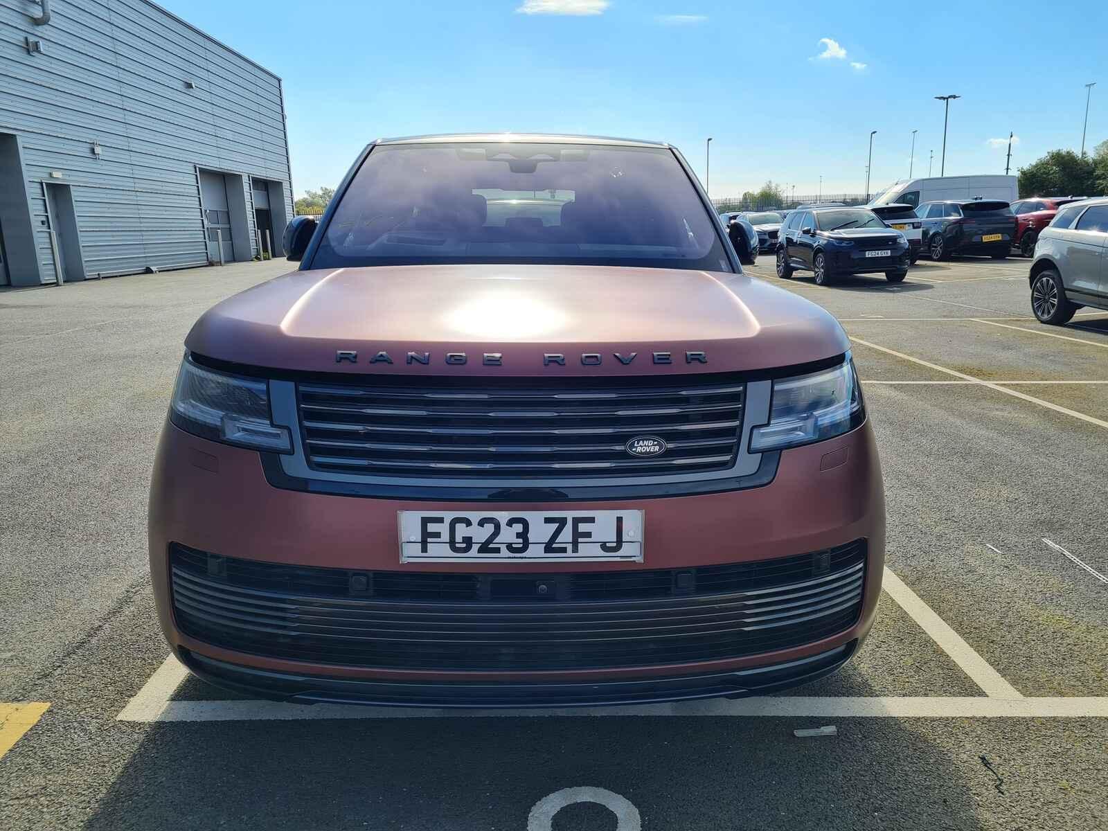 Land Rover Range Rover 2023 5 Door Estate Breaking 