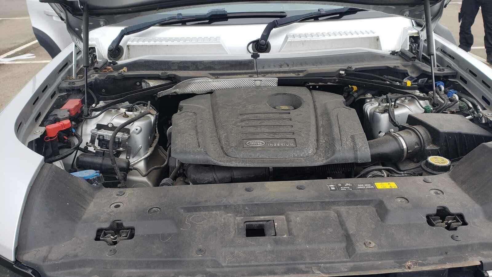 Land Rover Defender 2020 5 Door Estate Breaking View Auto part Land Rover Defender 2020 5 Door Estate Breaking