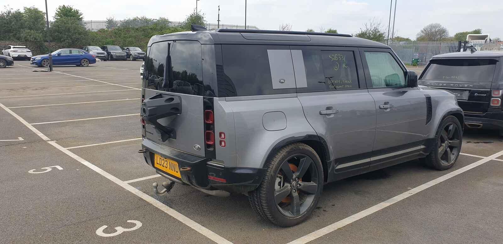 Land Rover Defender 2023 5 Door Estate Breaking View Auto part Land Rover Defender 2023 5 Door Estate Breaking