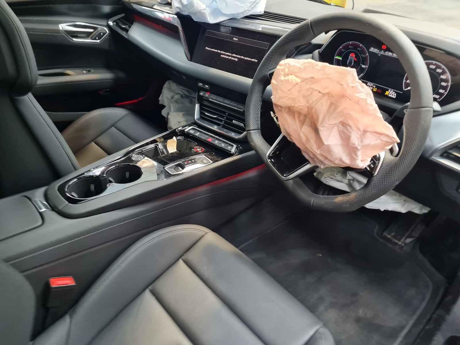 Audi E-tron Gt 2023 4 Door Coupe Breaking View Auto part Audi E-tron Gt 2023 4 Door Coupe Breaking