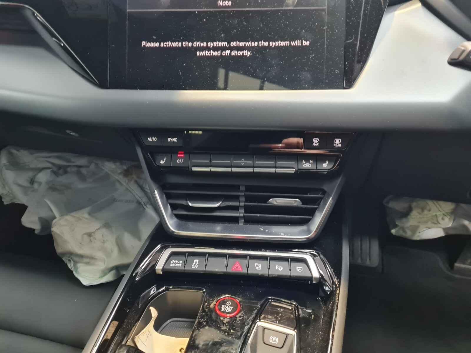 Audi E-tron Gt 2023 4 Door Coupe Breaking View Auto part Audi E-tron Gt 2023 4 Door Coupe Breaking