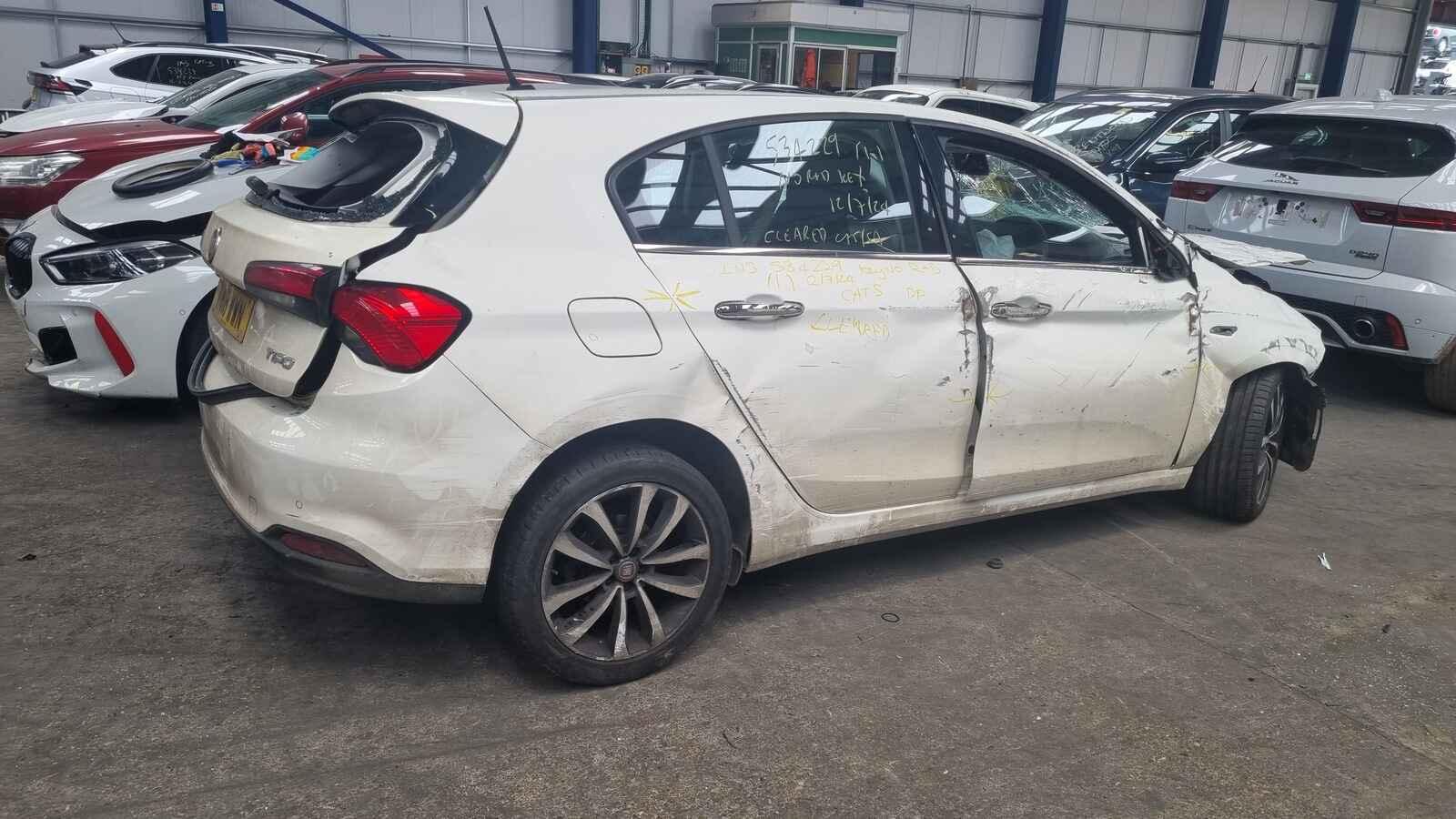 View Auto part Fiat Tipo 2018 5 Door Hatchback Breaking