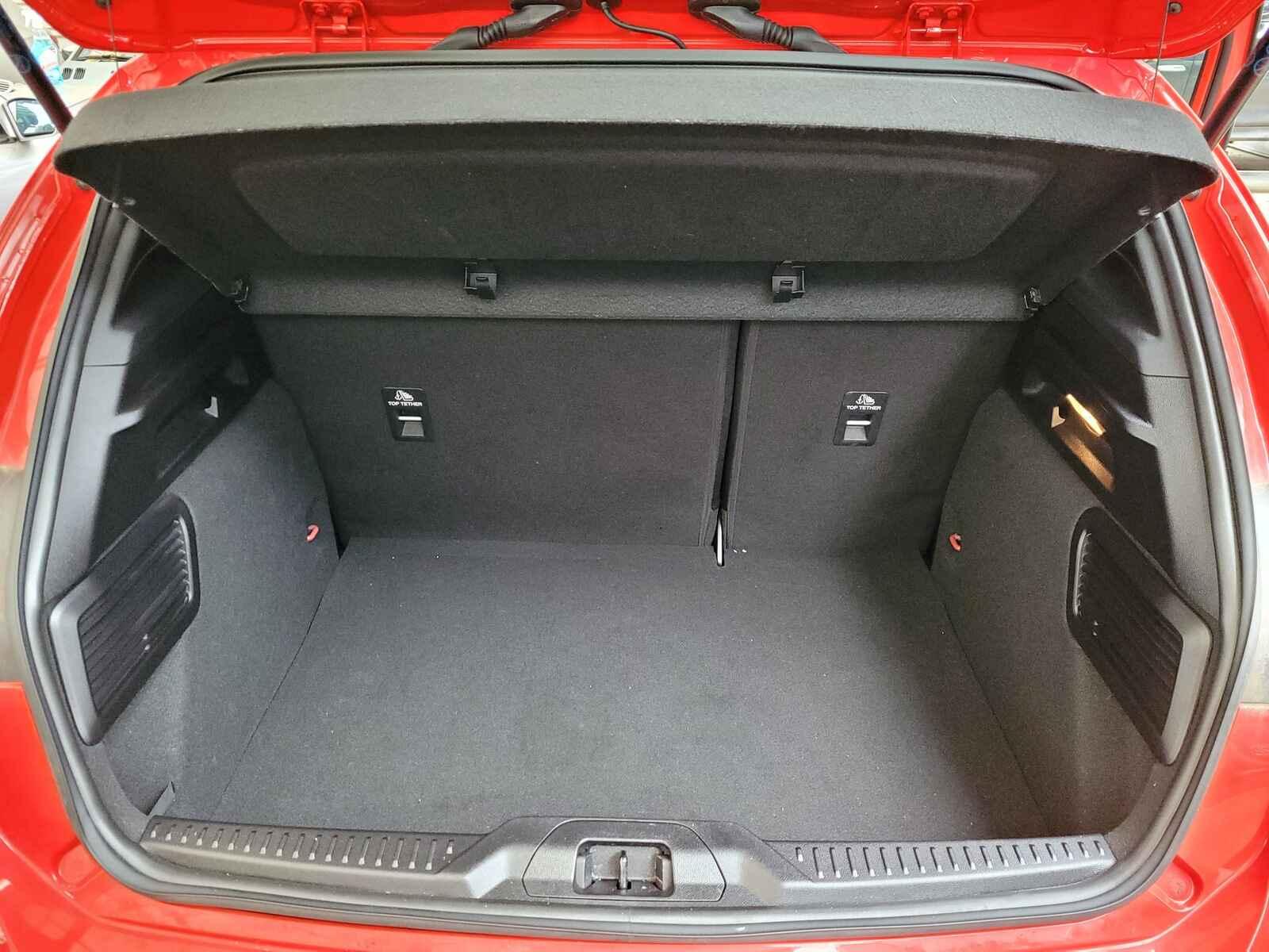Ford Focus 2019 5 Door Hatchback Breaking View Auto part Ford Focus 2019 5 Door Hatchback Breaking