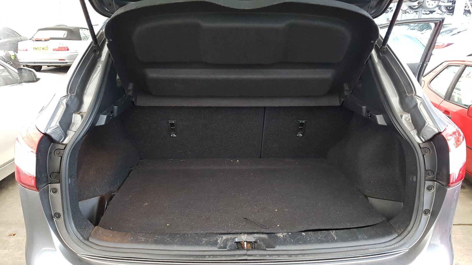 Nissan Qashqai 2015 5 Door Hatchback Breaking View Auto part Nissan Qashqai 2015 5 Door Hatchback Breaking