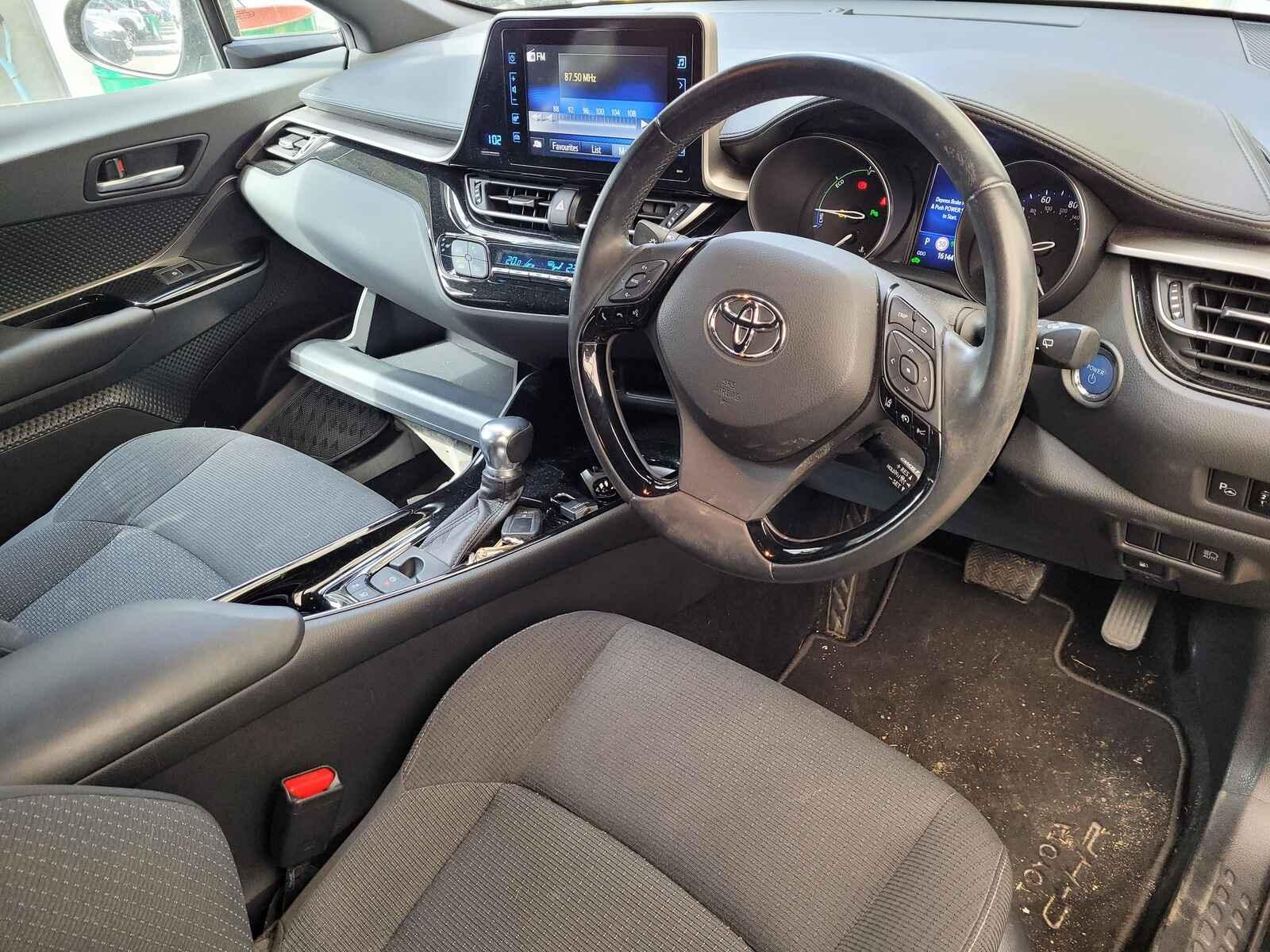 Toyota C-hr 2018 5 Door Hatchback Breaking View Auto part Toyota C-hr 2018 5 Door Hatchback Breaking