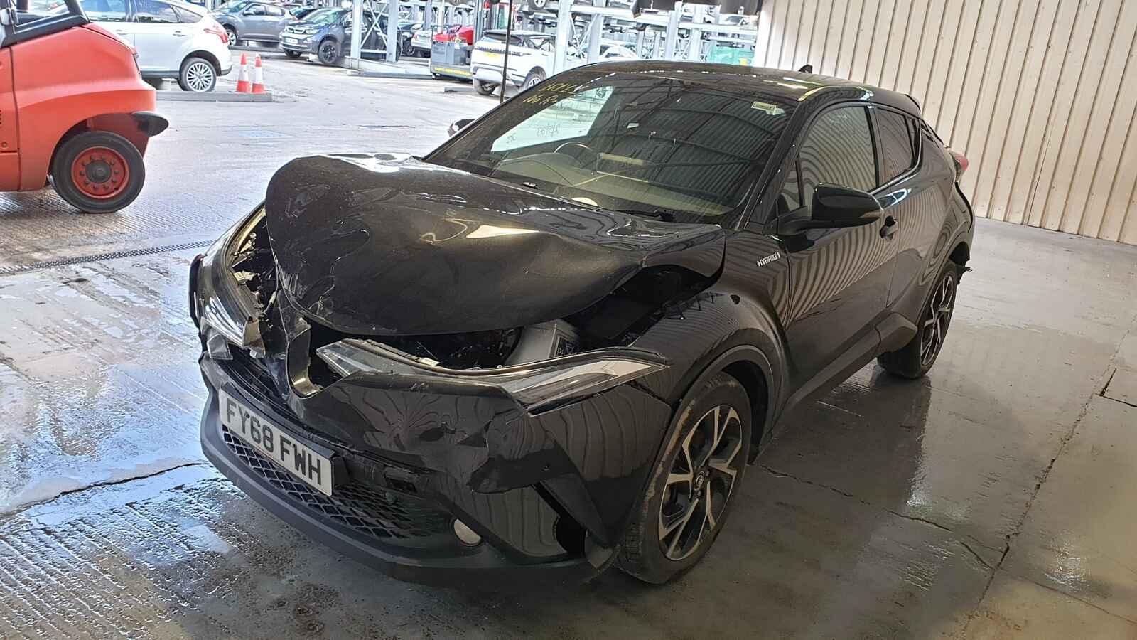 Toyota C-hr 2018 5 Door Hatchback Breaking View Auto part Toyota C-hr 2018 5 Door Hatchback Breaking