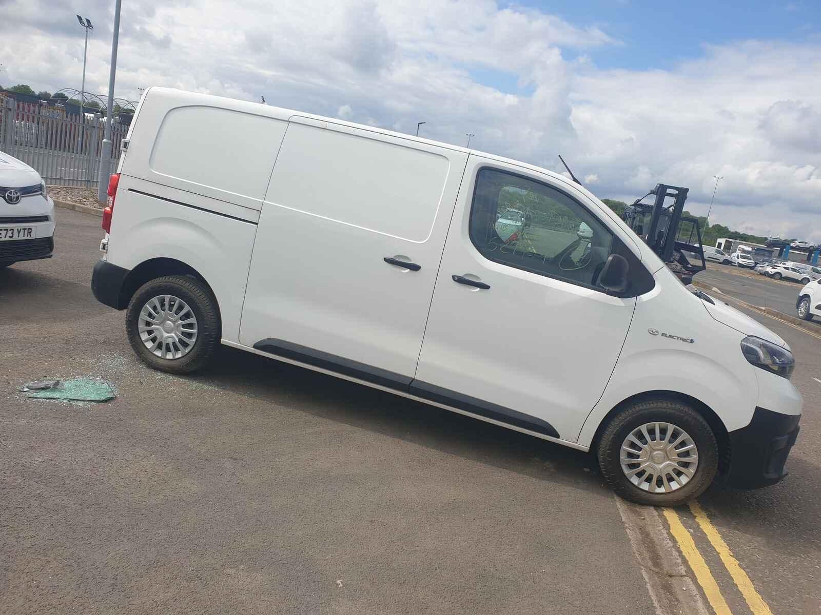 Toyota Proace 2021 Unknown Van Breaking View Auto part Toyota Proace 2021 Unknown Van Breaking