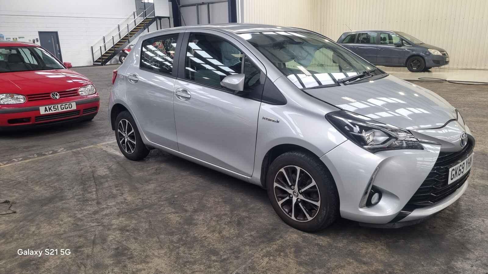 Image for a Toyota Yaris 2019 5 Door Hatchback Breaking