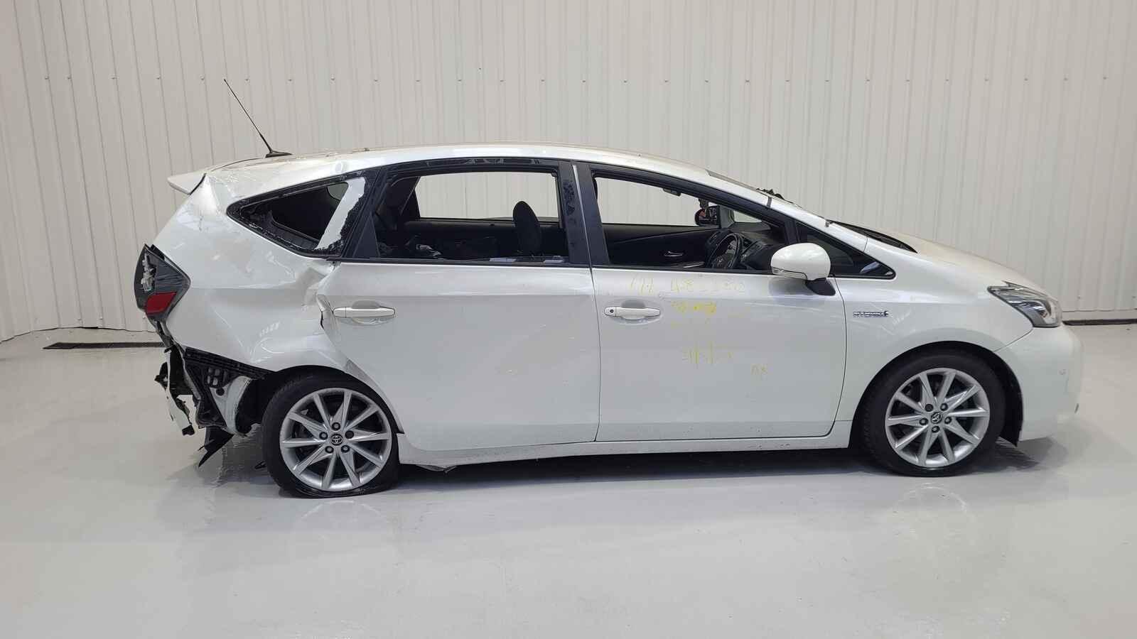Toyota Prius Plus 2016 5 Door Mpv Breaking View Auto part Toyota Prius Plus 2016 5 Door Mpv Breaking