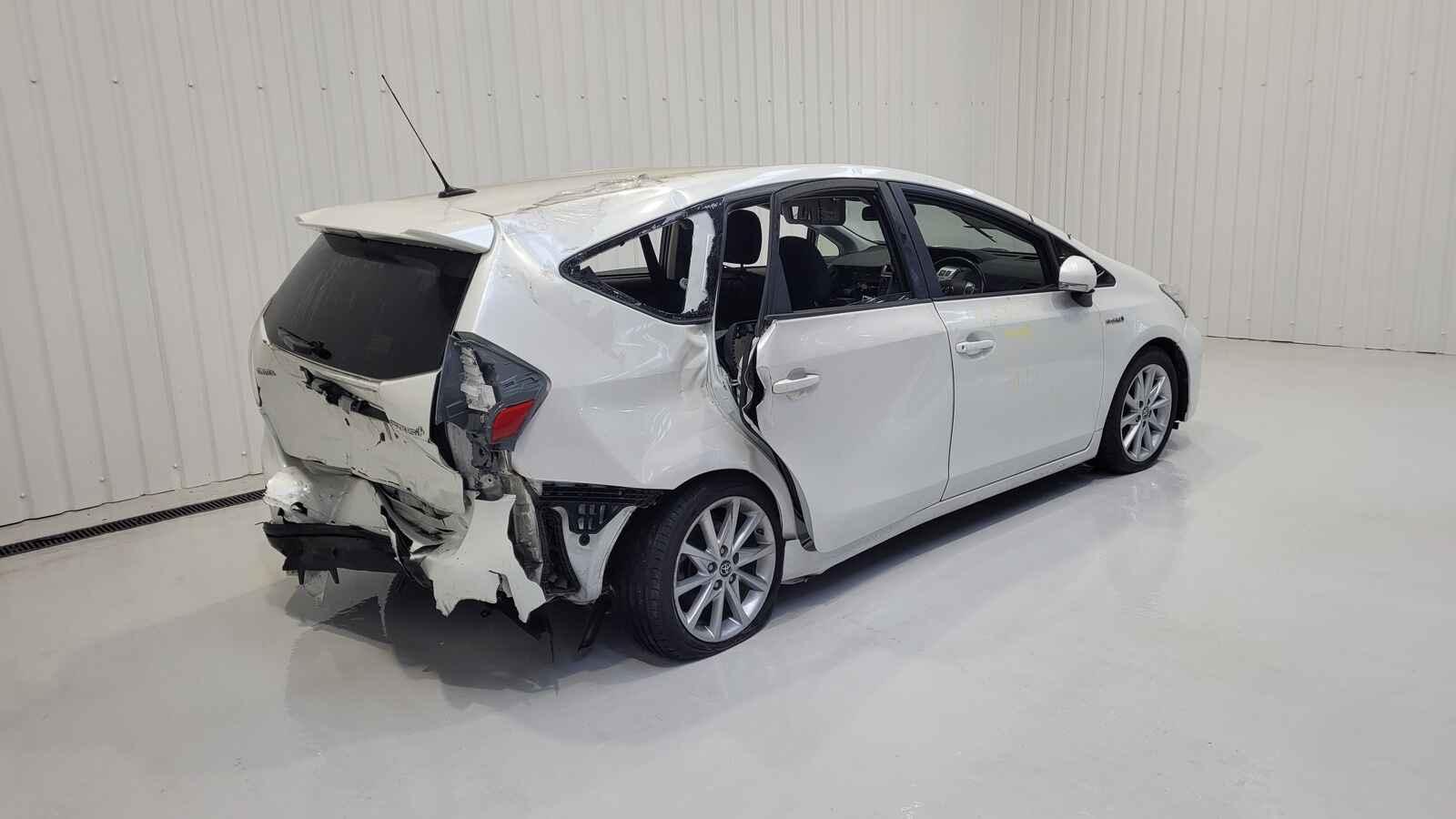 Toyota Prius Plus 2016 5 Door Mpv Breaking View Auto part Toyota Prius Plus 2016 5 Door Mpv Breaking