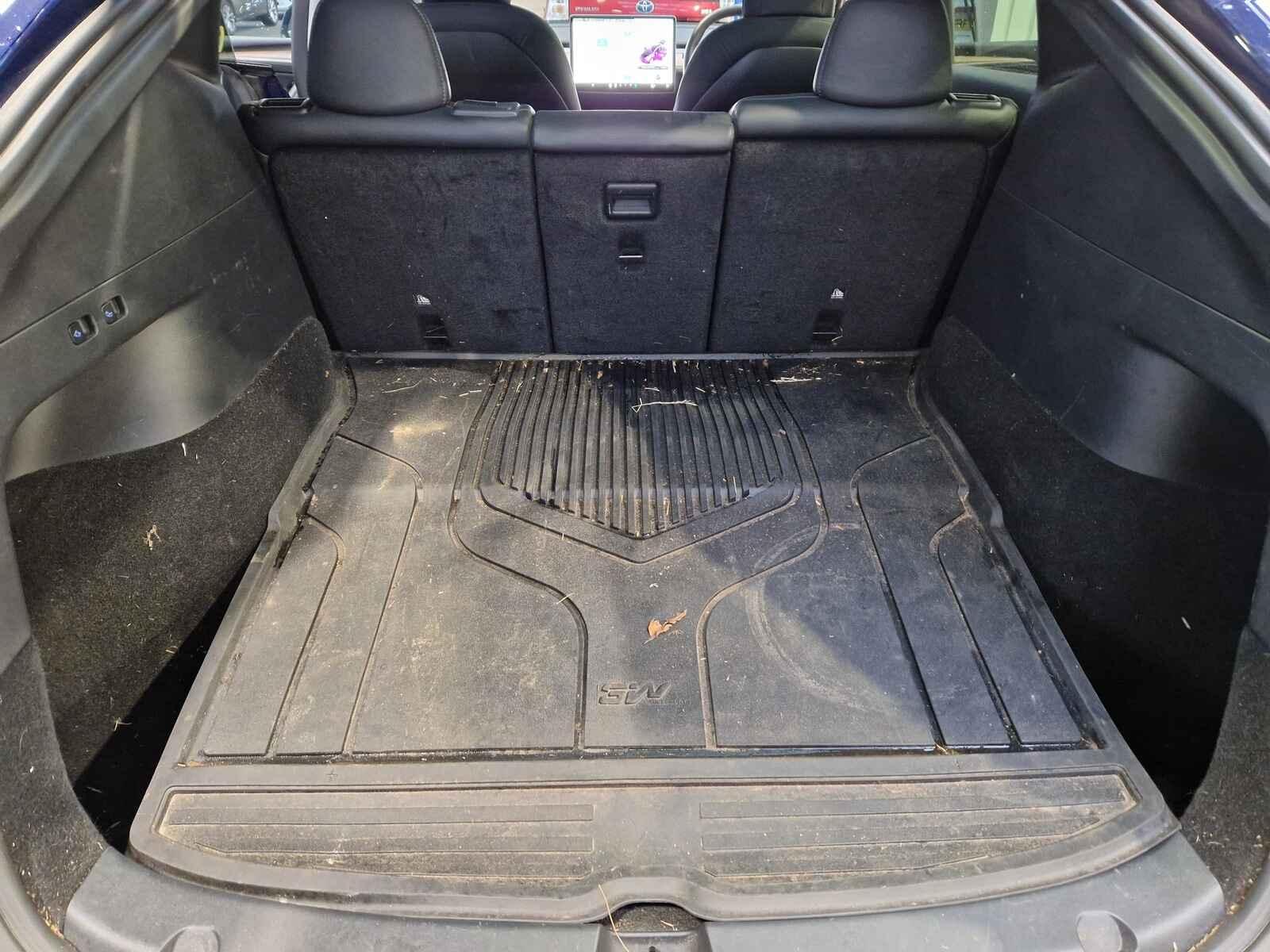Tesla Model Y 2022 5 Door Mpv Breaking View Auto part Tesla Model Y 2022 5 Door Mpv Breaking