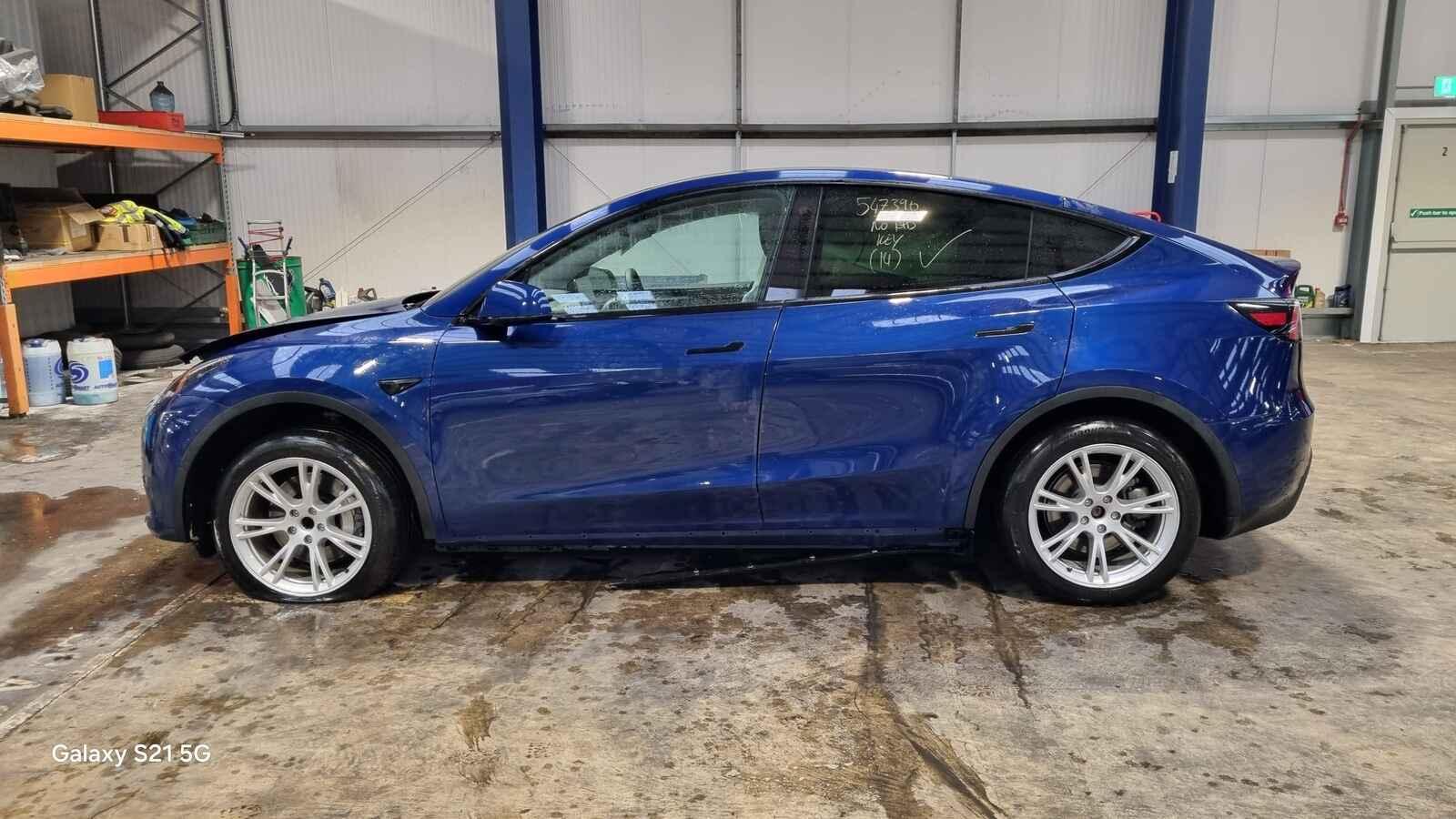Tesla Model Y 2023 5 Door Mpv Breaking View Auto part Tesla Model Y 2023 5 Door Mpv Breaking