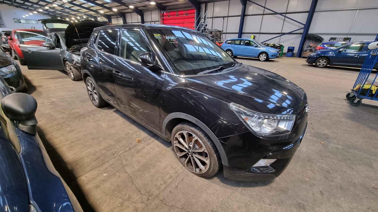 Image for a Ssangyong Tivoli 2018 5 Door Hatchback Breaking