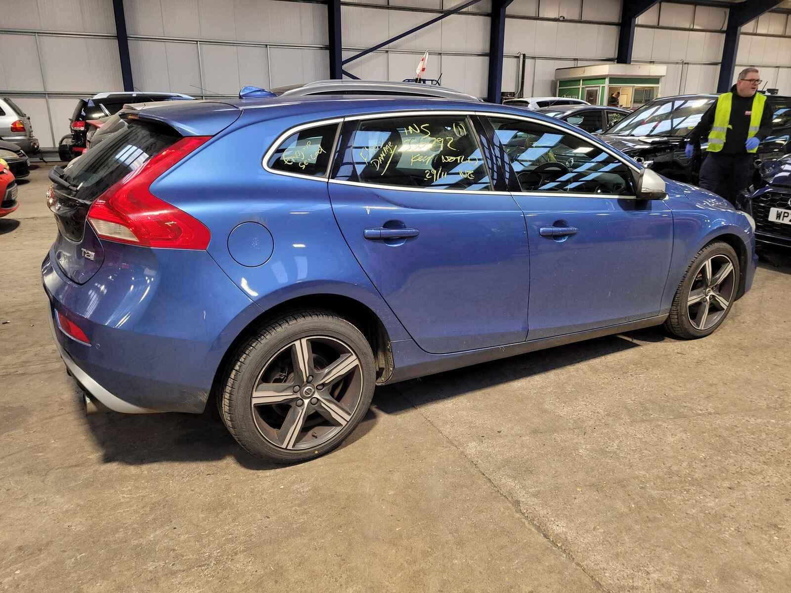 Volvo V40 2016 5 Door Hatchback Breaking View Auto part Volvo V40 2016 5 Door Hatchback Breaking
