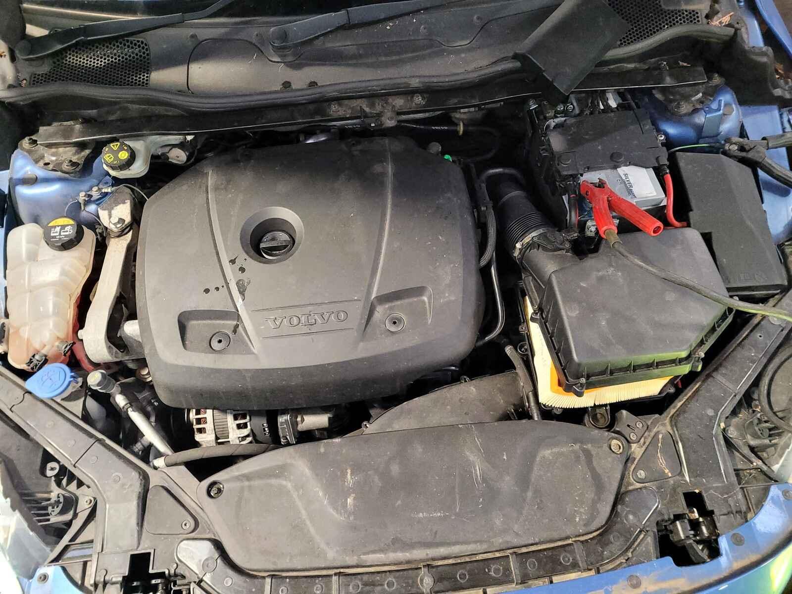 Volvo V40 2016 5 Door Hatchback Breaking View Auto part Volvo V40 2016 5 Door Hatchback Breaking