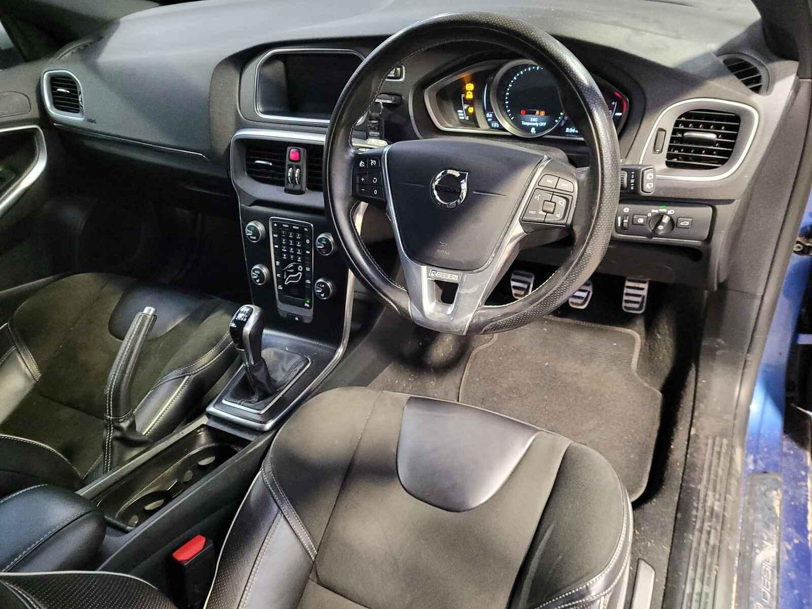 Volvo V40 2016 5 Door Hatchback Breaking View Auto part Volvo V40 2016 5 Door Hatchback Breaking