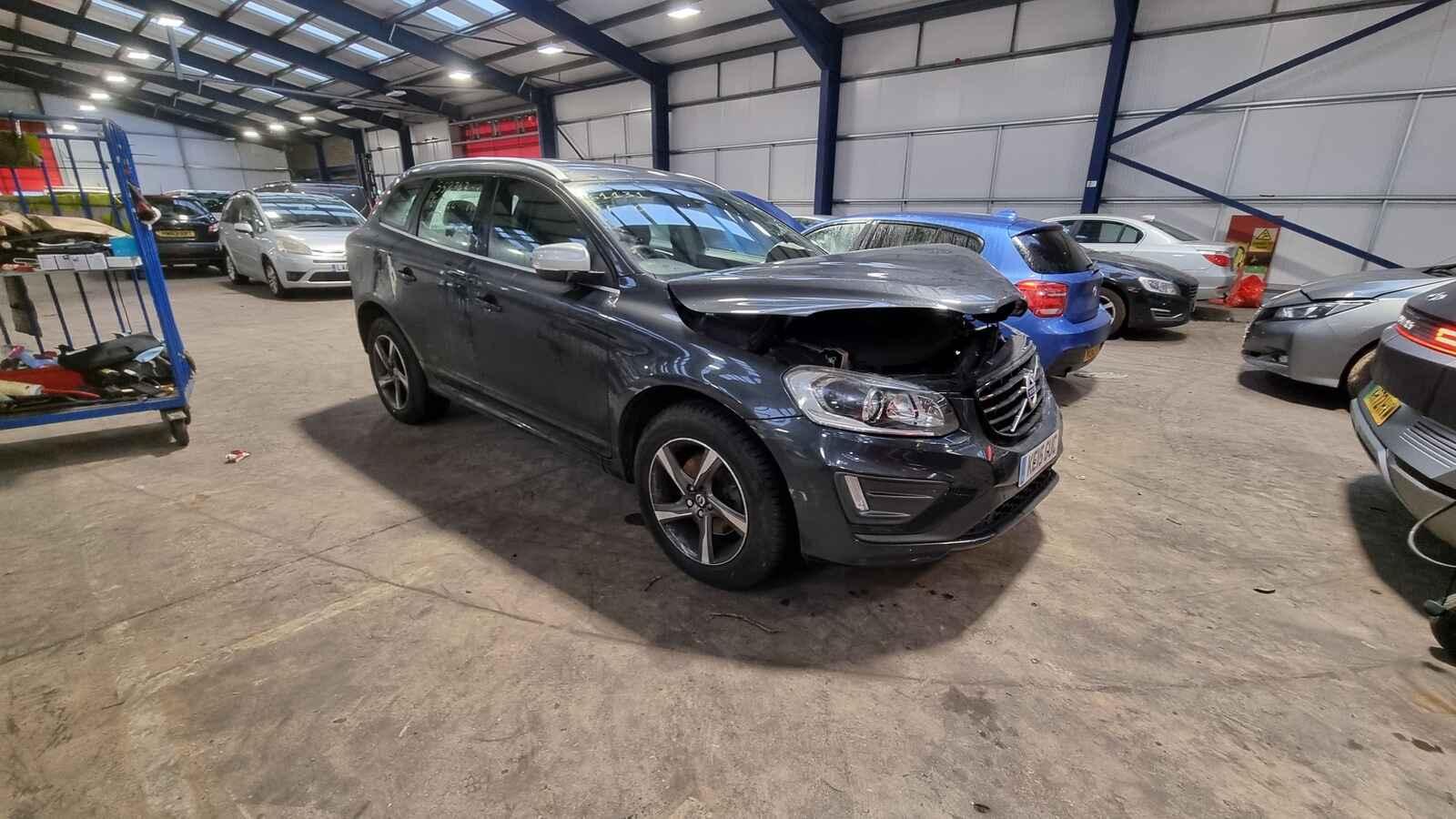 Image for a Volvo Xc60 2015 5 Door Estate Breaking