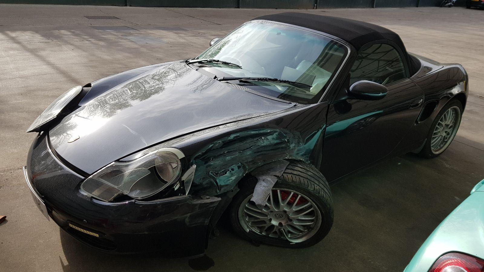 Porsche Boxster 2001 2 Door Convertible Breaking View Auto part Porsche Boxster 2001 2 Door Convertible Breaking