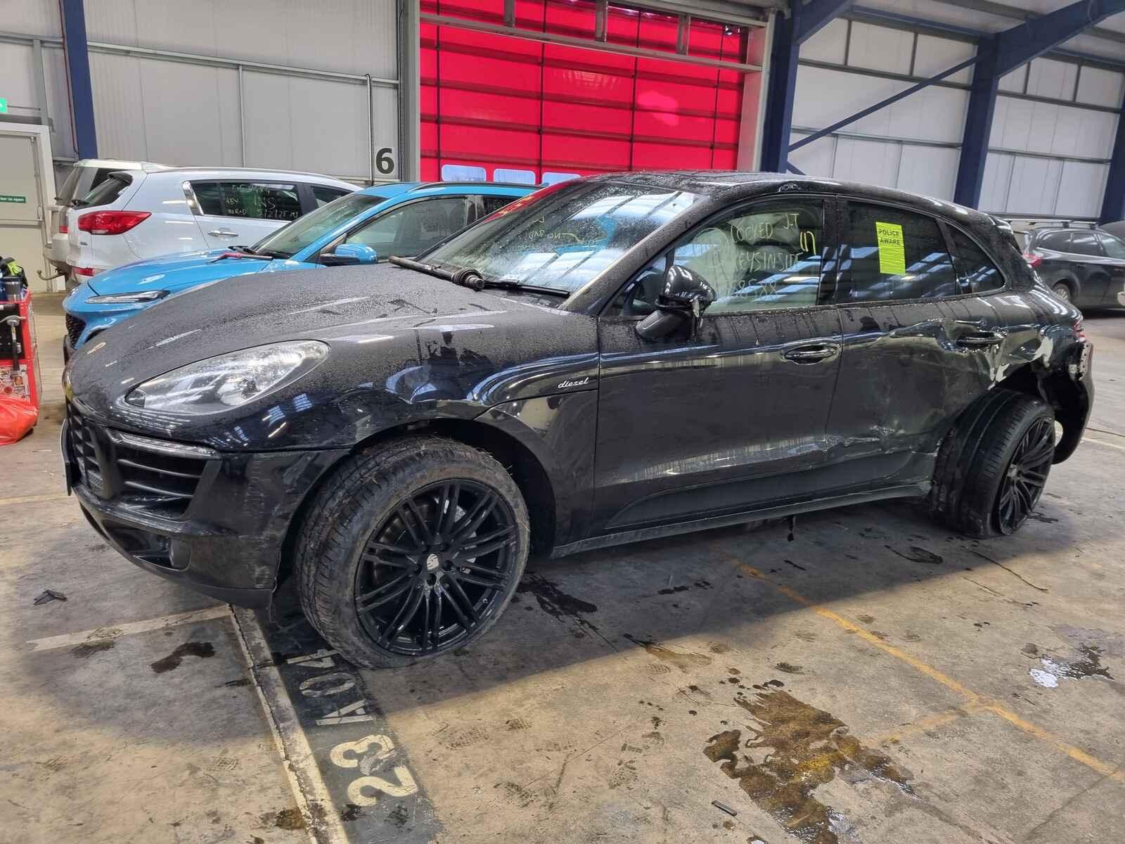 Porsche Macan 2015 5 Door Estate Breaking View Auto part Porsche Macan 2015 5 Door Estate Breaking