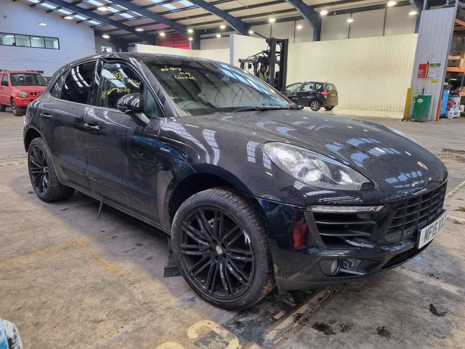 Image for a Porsche Macan 2015 5 Door Estate Breaking