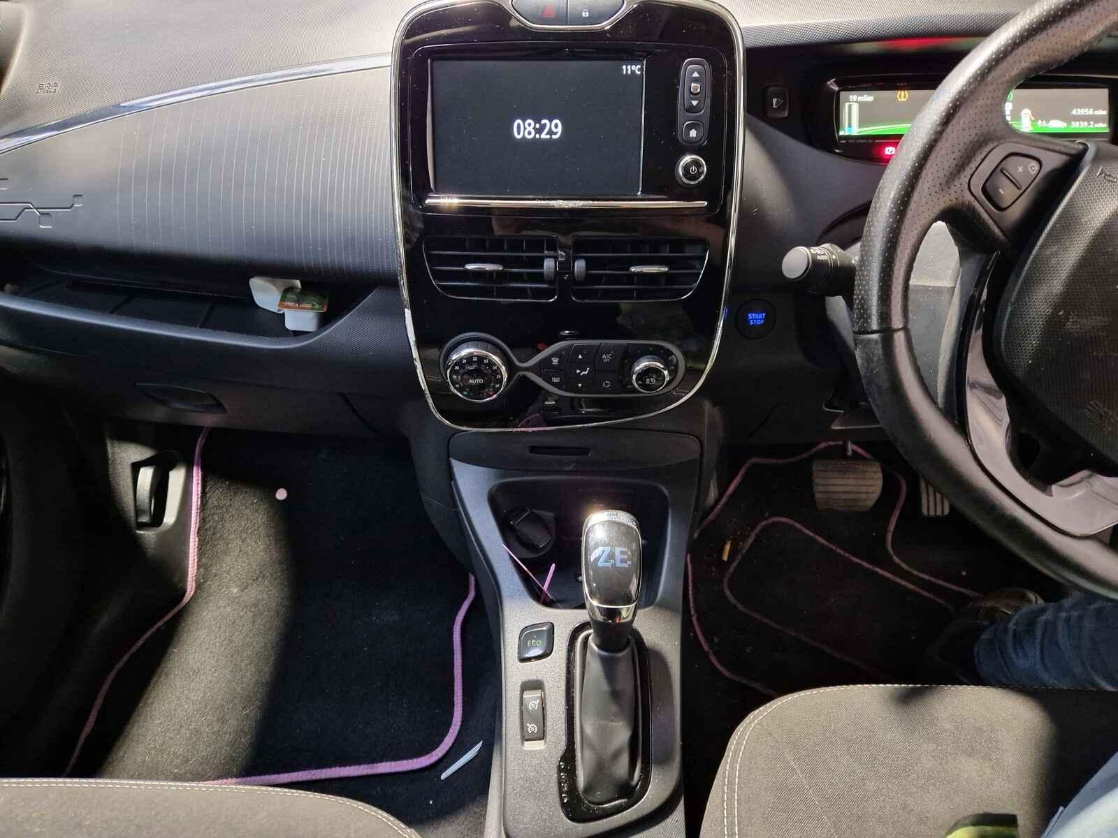 Renault Zoe 2019 5 Door Hatchback Breaking View Auto part Renault Zoe 2019 5 Door Hatchback Breaking
