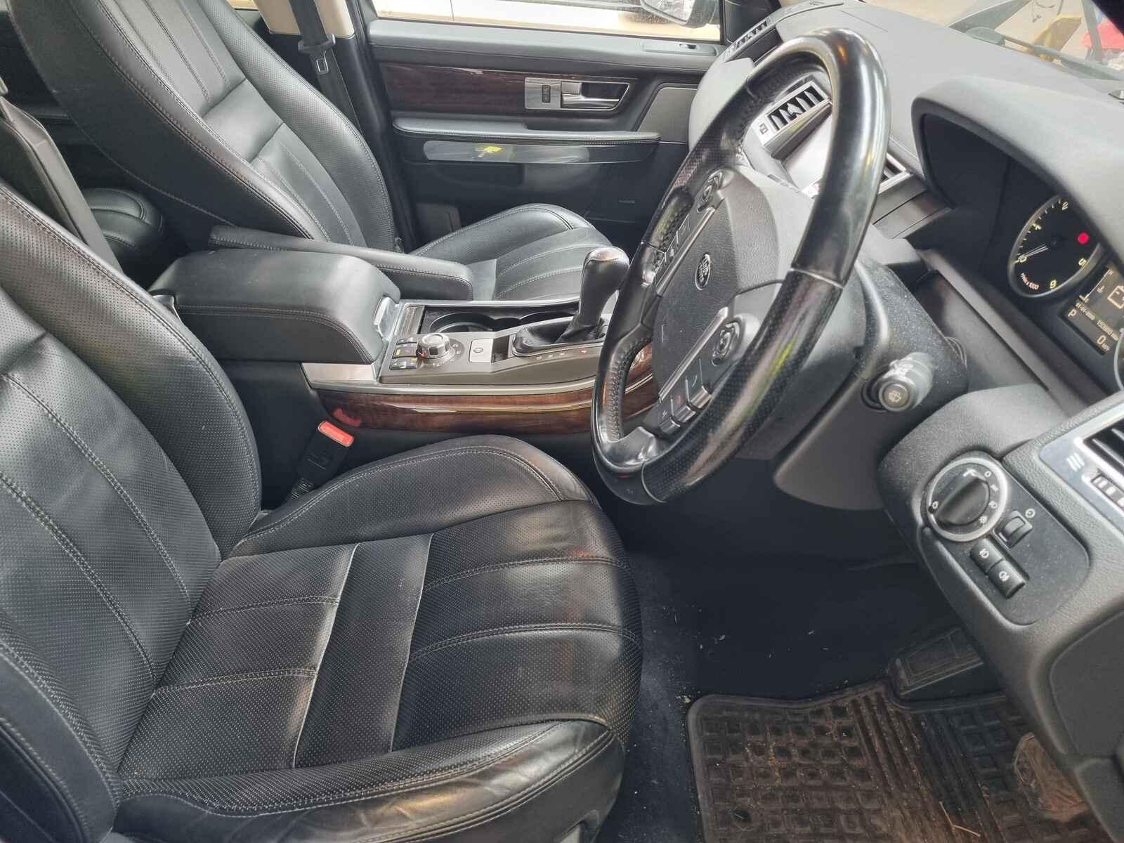 Land Rover Range Rover Sport 2010 5 Door Estate Breaking View Auto part Land Rover Range Rover Sport 2010 5 Door Estate Breaking