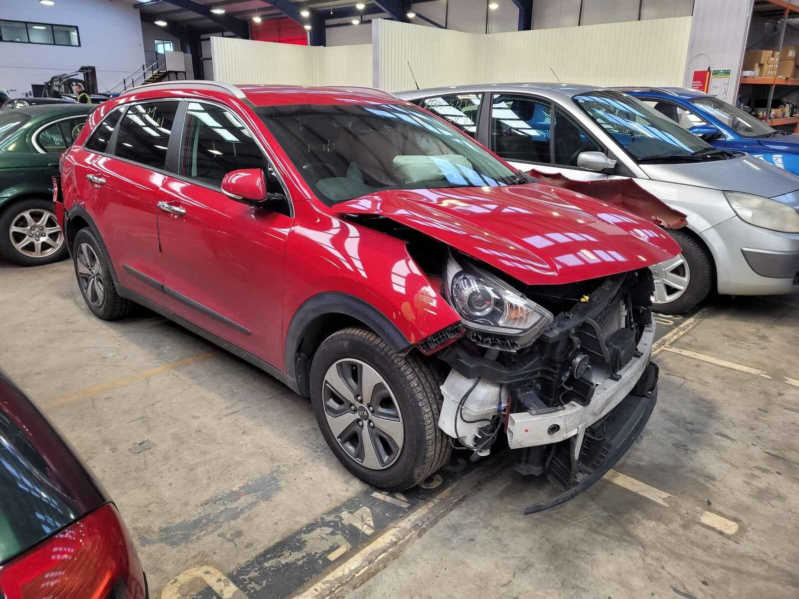 Image for a Kia Niro 2016 5 Door Estate Breaking