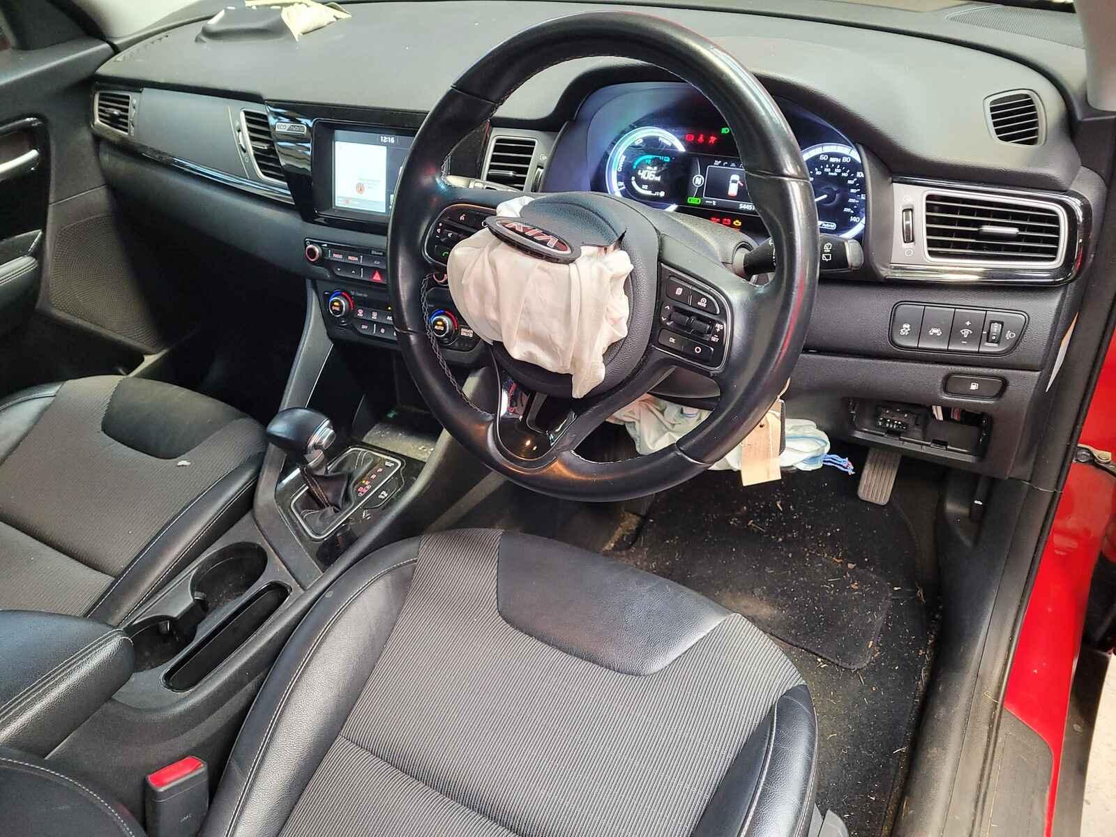 View Auto part Kia Niro 2016 5 Door Estate Breaking
