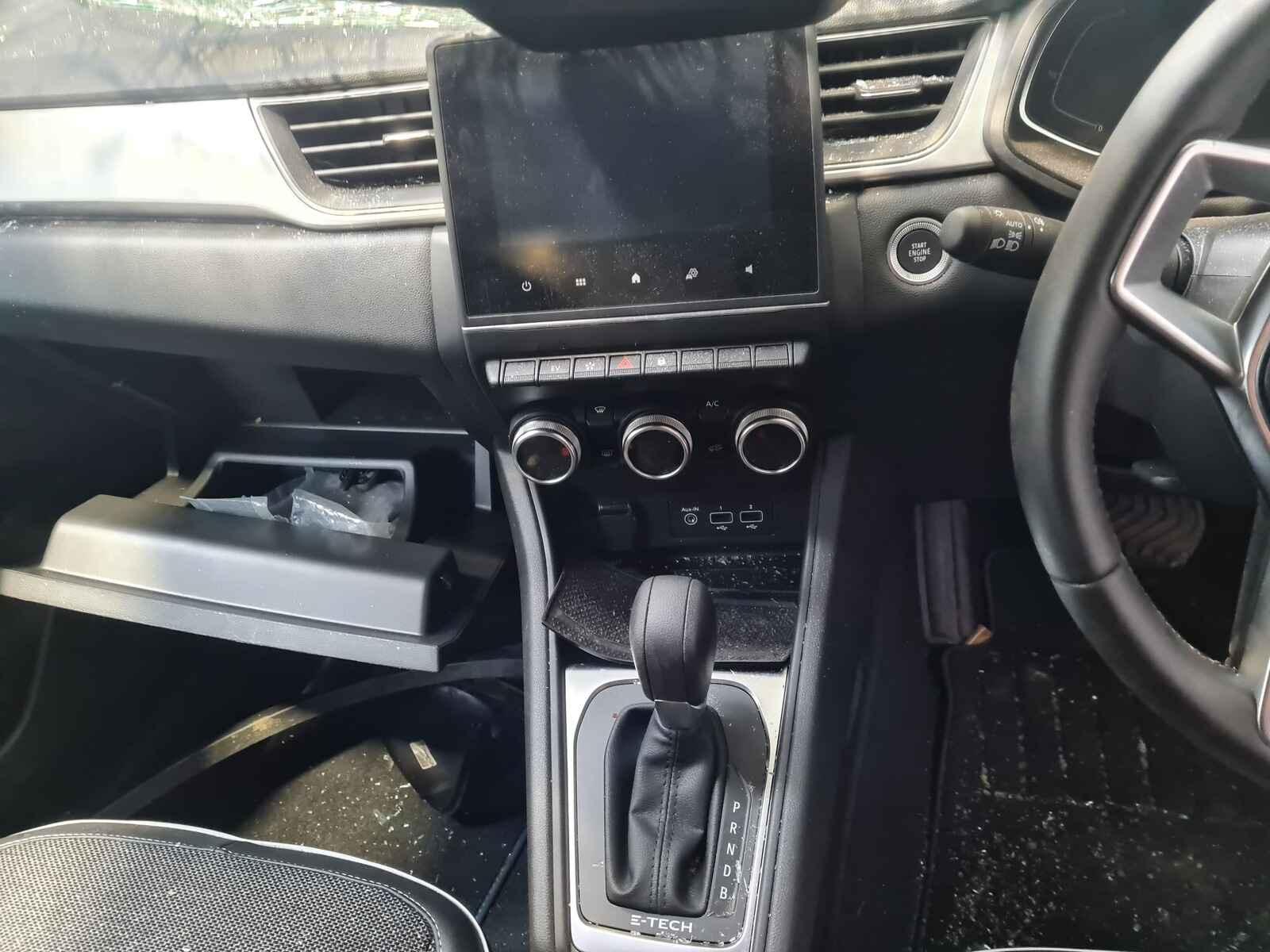 Renault Captur 2023 5 Door Hatchback Breaking View Auto part Renault Captur 2023 5 Door Hatchback Breaking