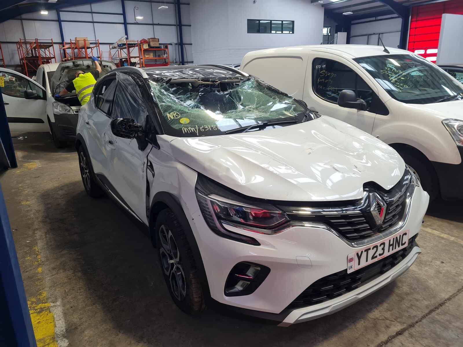 Image for a Renault Captur 2023 5 Door Hatchback Breaking