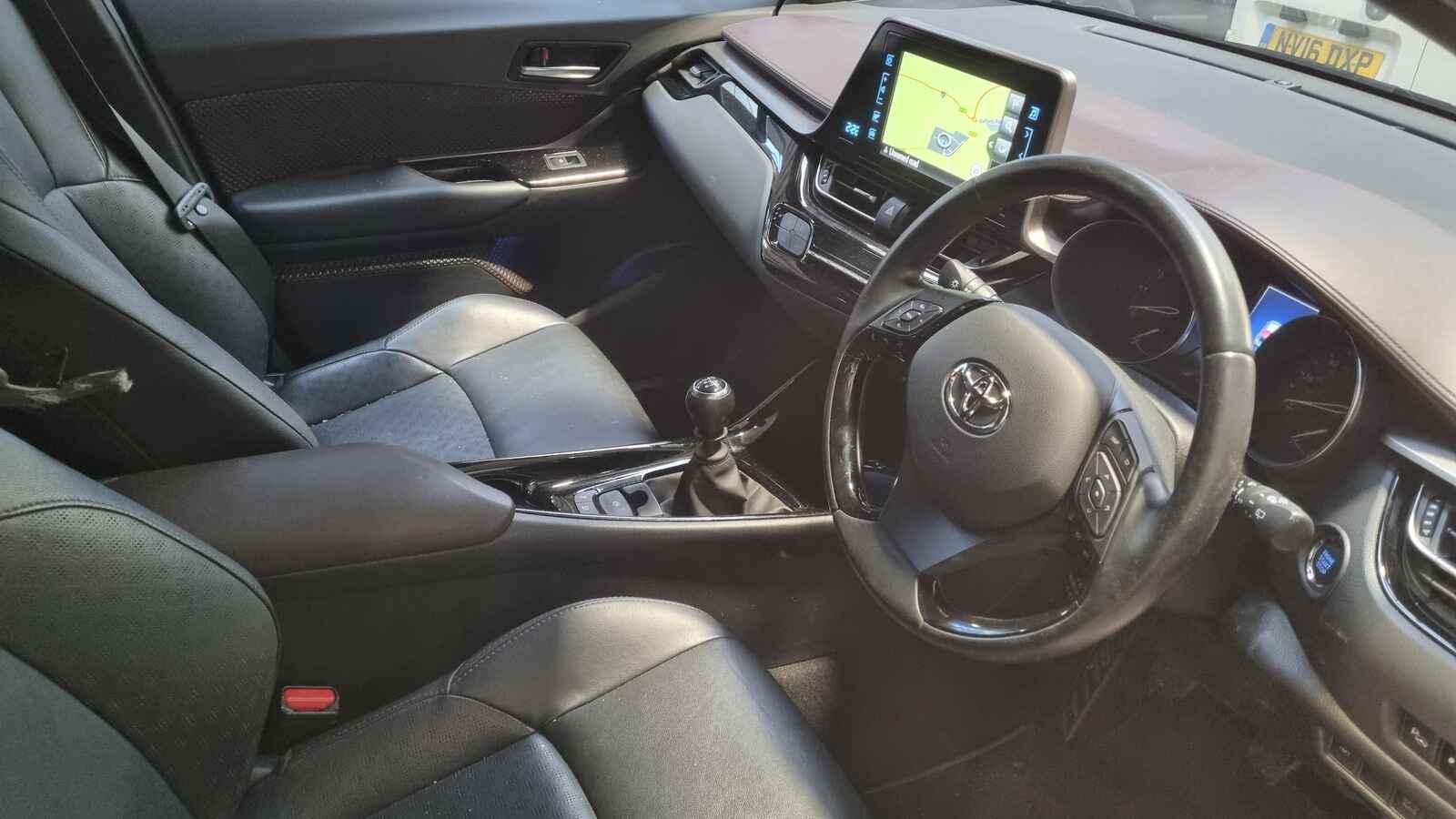 View Auto part Toyota C-hr 2019 5 Door Hatchback Breaking