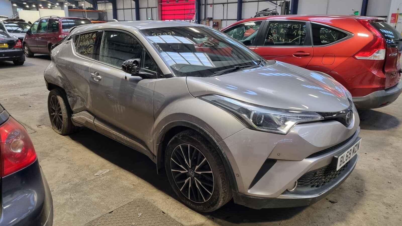 Image for a Toyota C-hr 2019 5 Door Hatchback Breaking