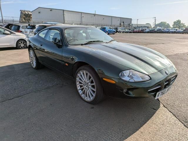 Image for a Jaguar Xk8 1998 2 Door Coupe Breaking