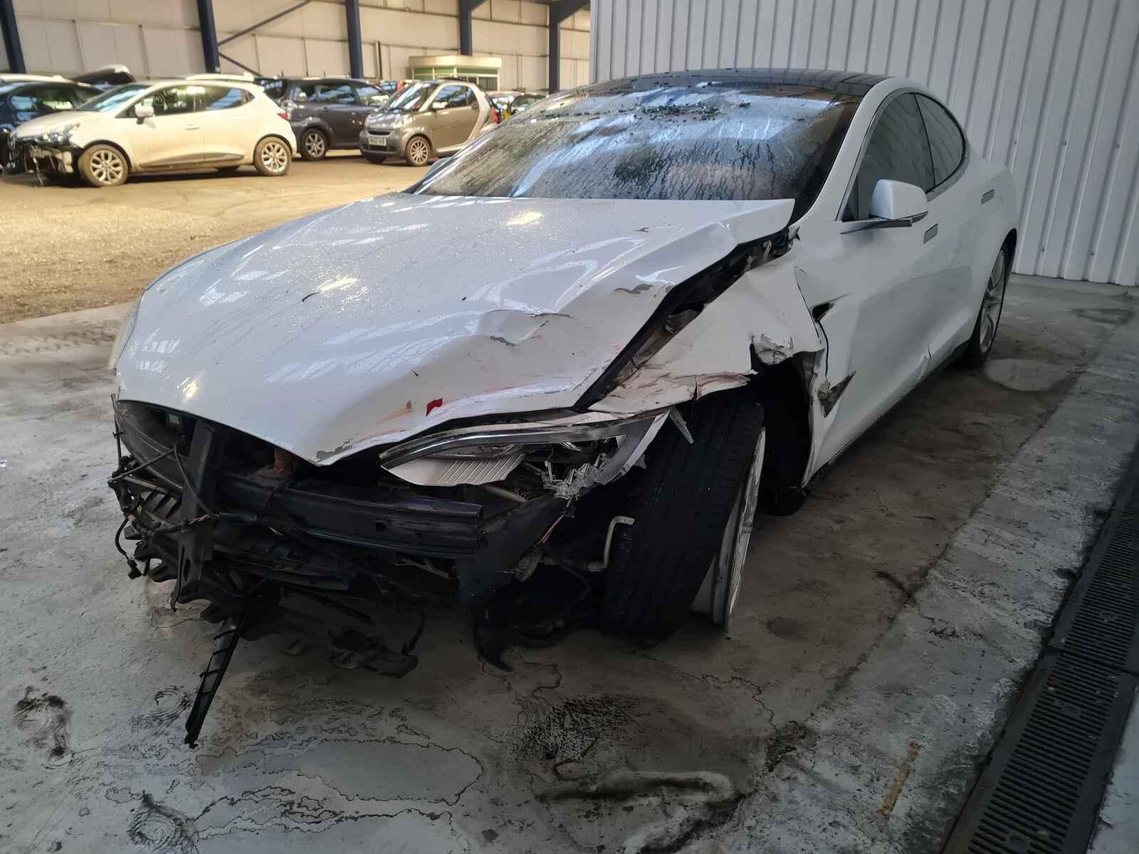 Tesla Model S 2015 5 Door Hatchback Breaking View Auto part Tesla Model S 2015 5 Door Hatchback Breaking
