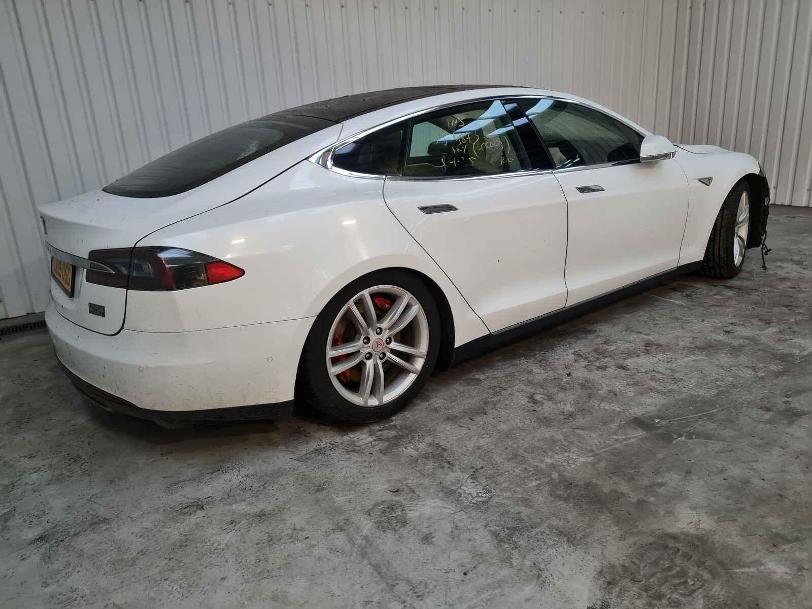 Tesla Model S 2015 5 Door Hatchback Breaking View Auto part Tesla Model S 2015 5 Door Hatchback Breaking