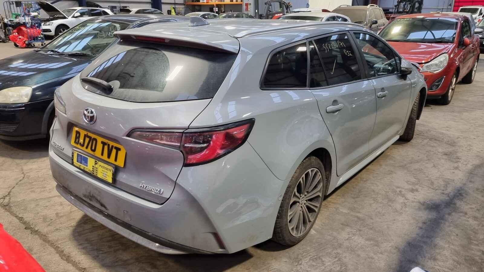 View Auto part Toyota Corolla 2020 5 Door Estate Breaking