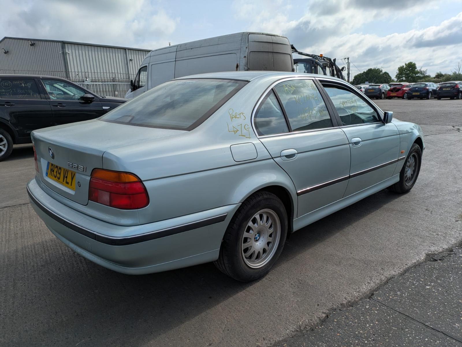 Bmw 5 Series 1997 4 Door Saloon Breaking View Auto part Bmw 5 Series 1997 4 Door Saloon Breaking