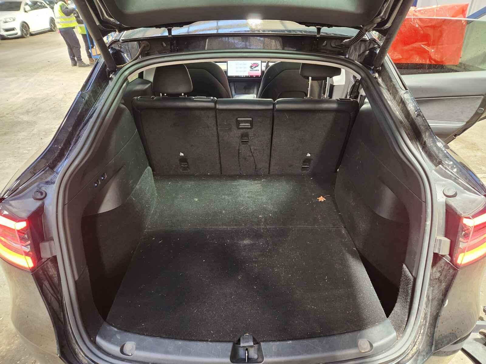 Tesla Model Y 2022 5 Door Mpv Breaking View Auto part Tesla Model Y 2022 5 Door Mpv Breaking
